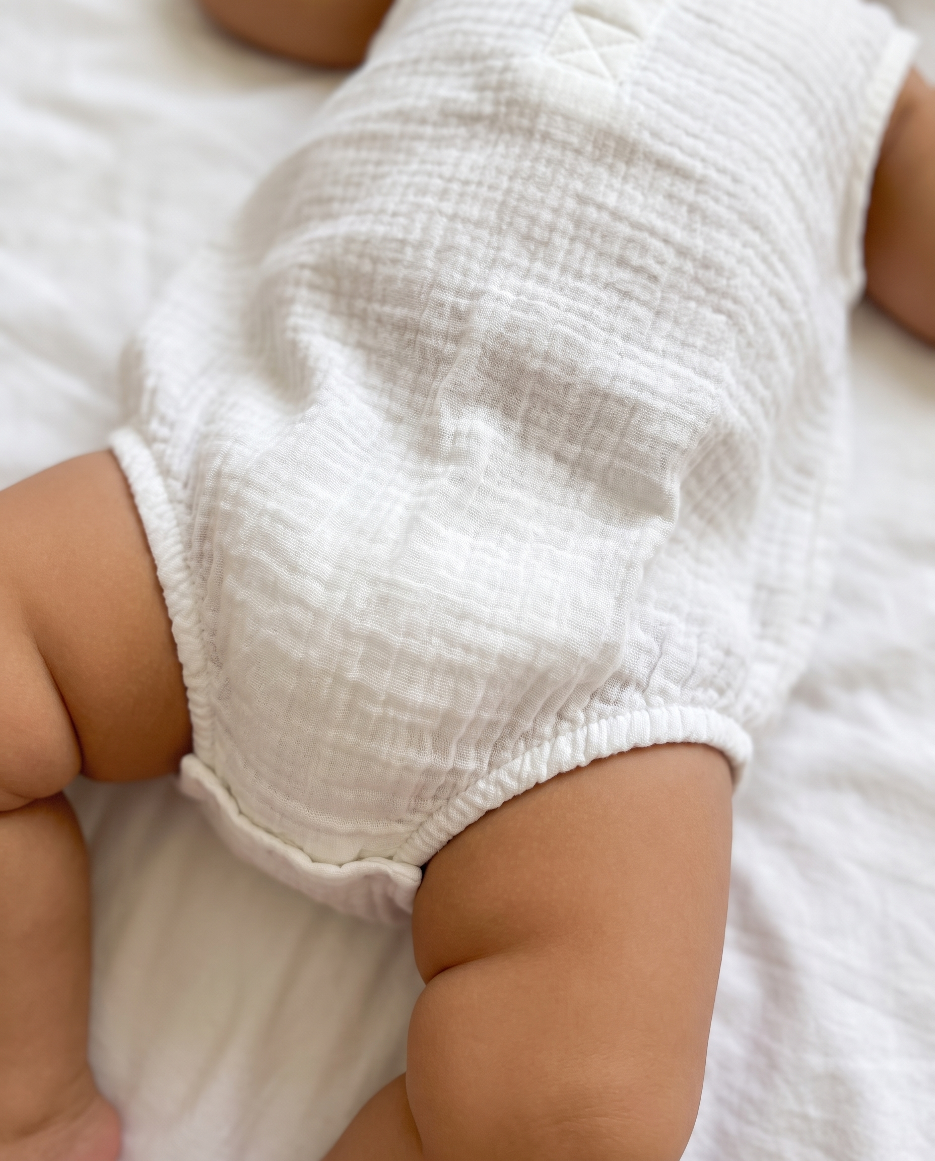 Sleeveless Muslin Bubble Romper in White