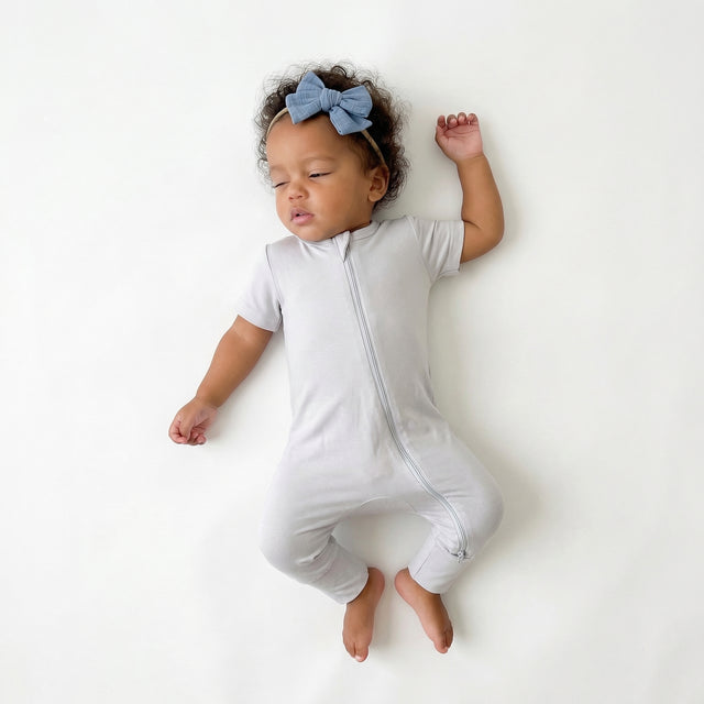 Short Sleeves Zip Romper in Gray