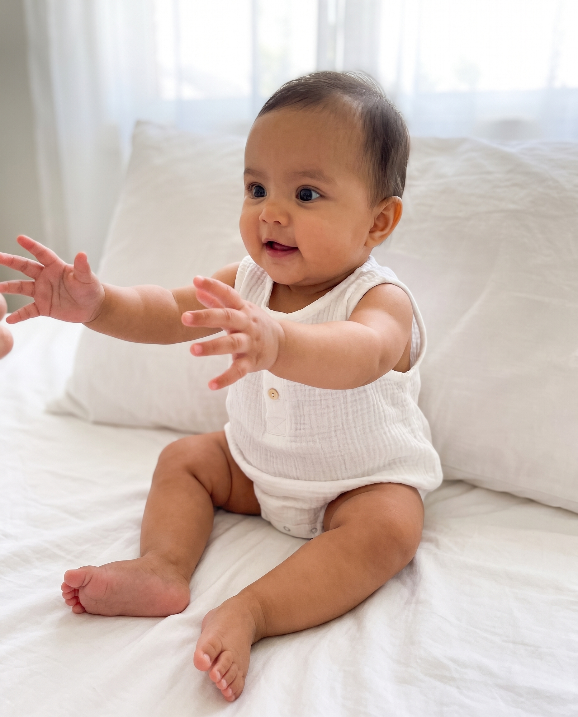 Sleeveless Muslin Bubble Romper in White