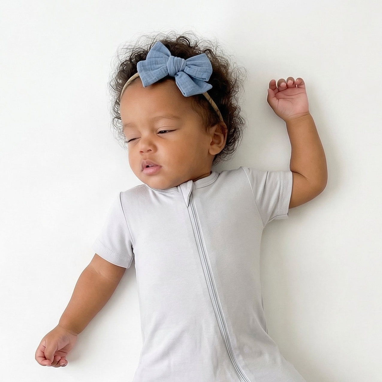 Tiny Bow in Navy