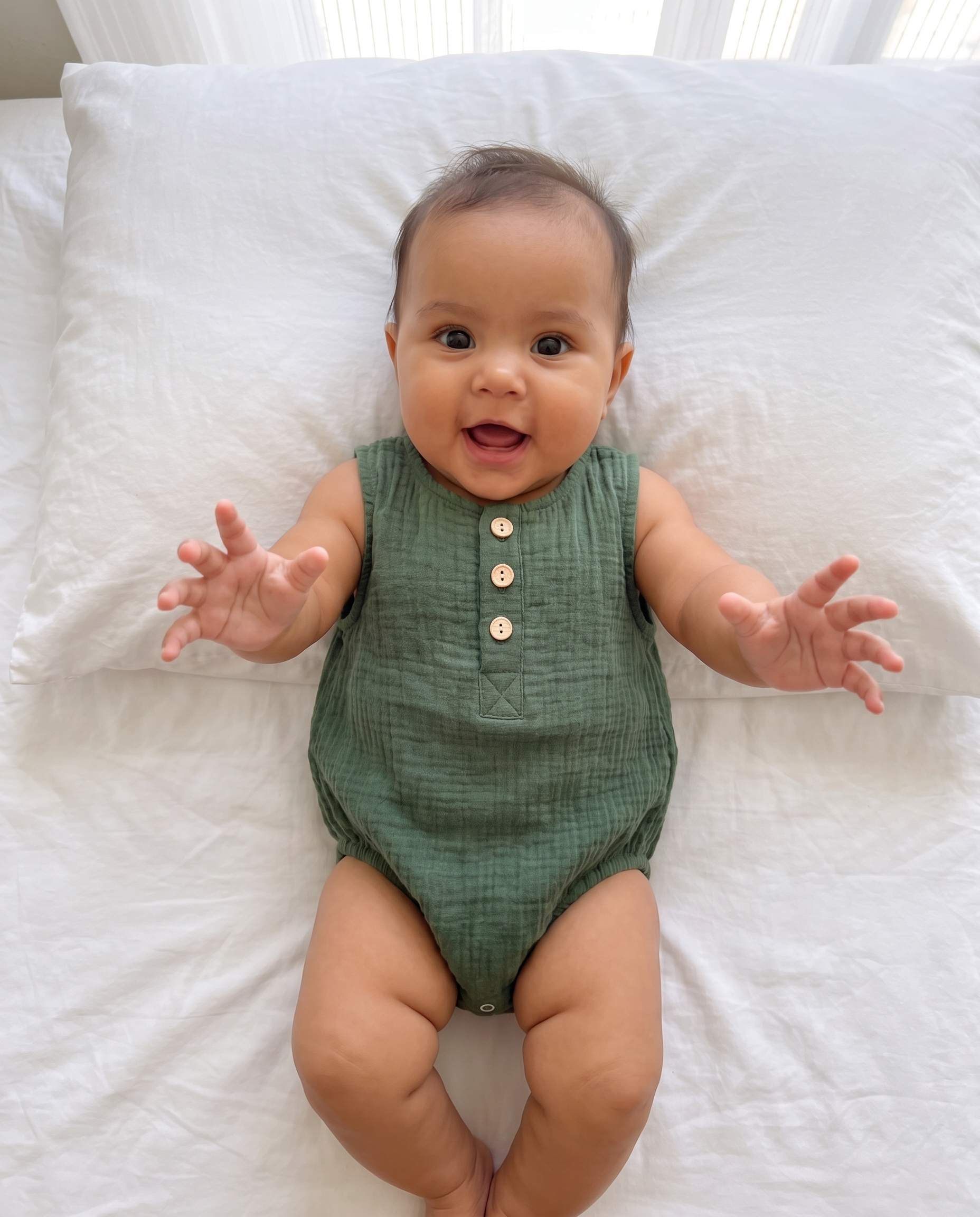 Sleeveless Muslin Bubble Romper in Forest