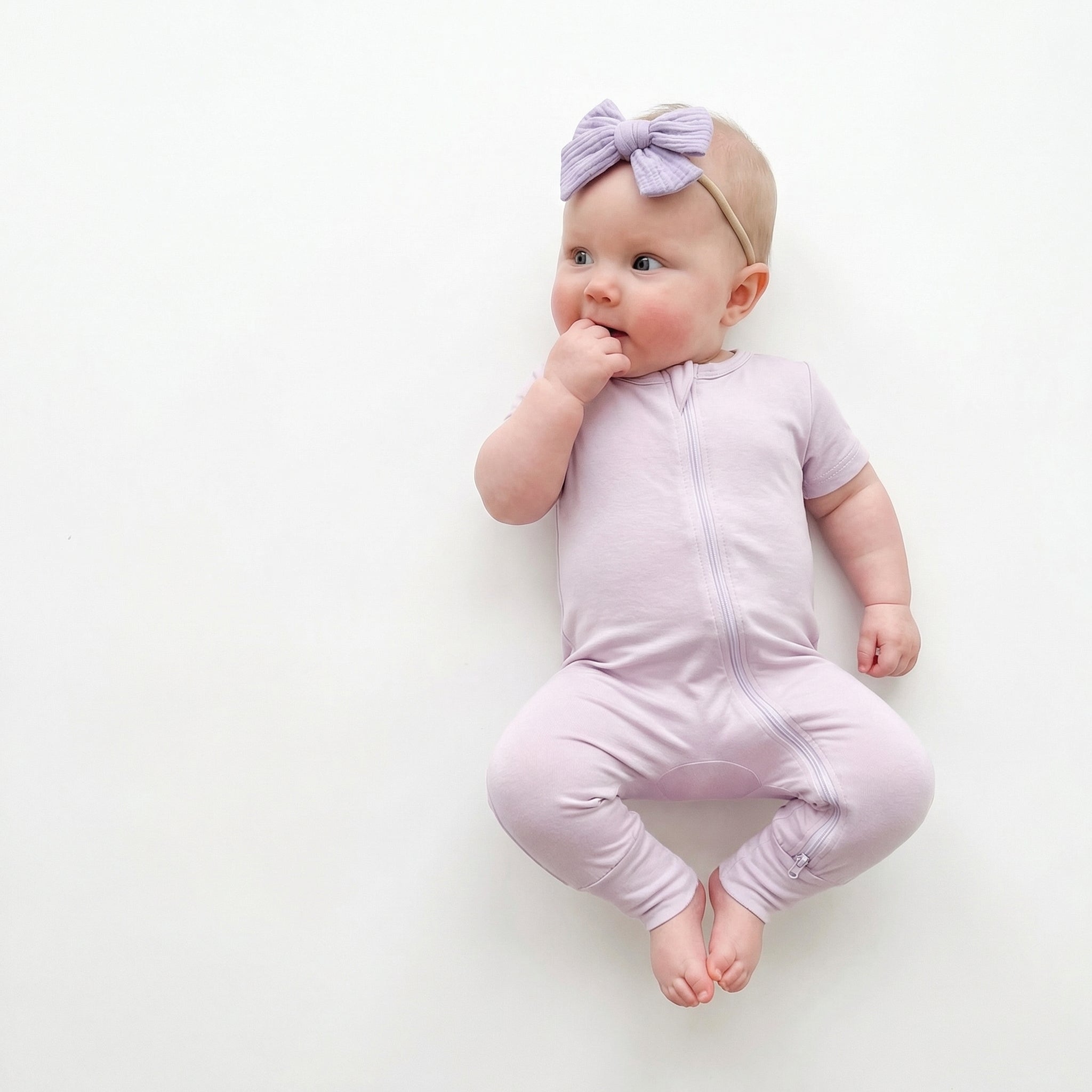 Short Sleeves Zip Romper in Light Purple