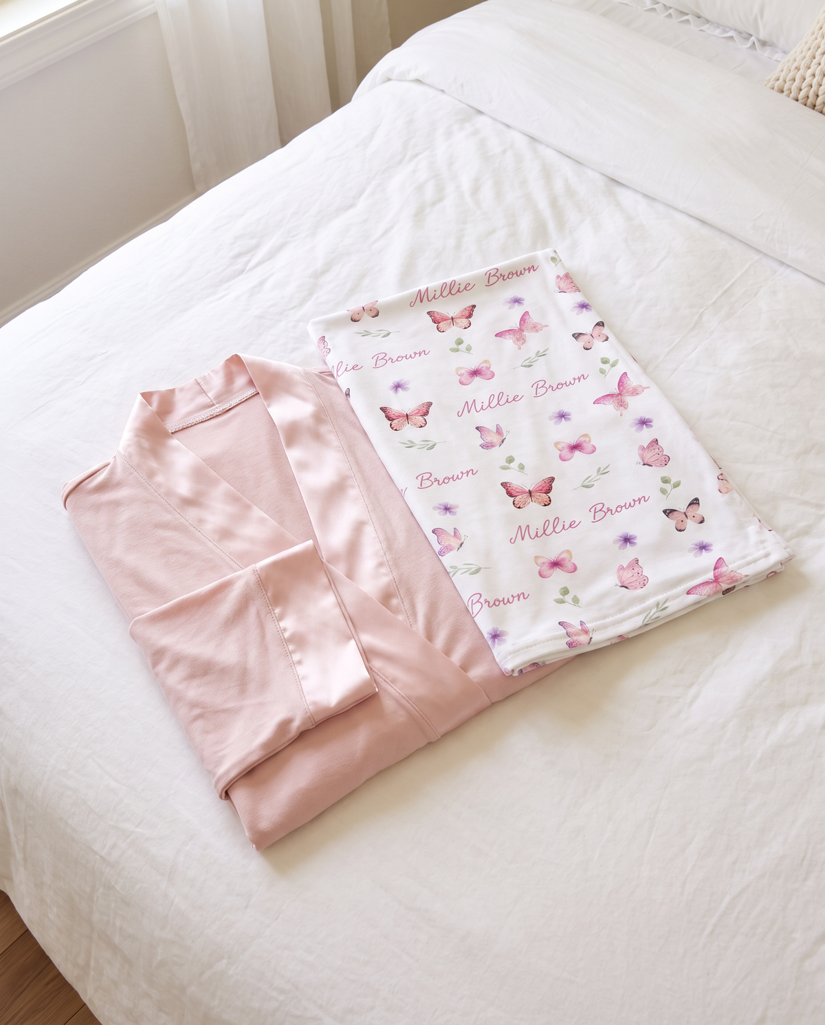 The First Hello Set in Pink