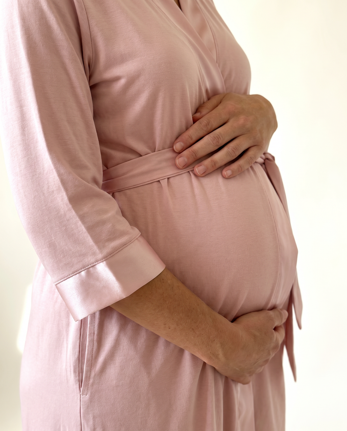 Maternity Robe in Pink