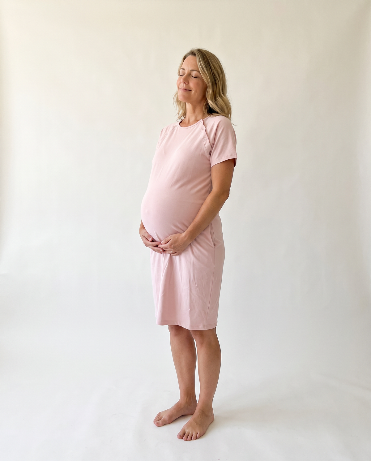 Labor & Delivery Gown in Pink — pregnant mom
