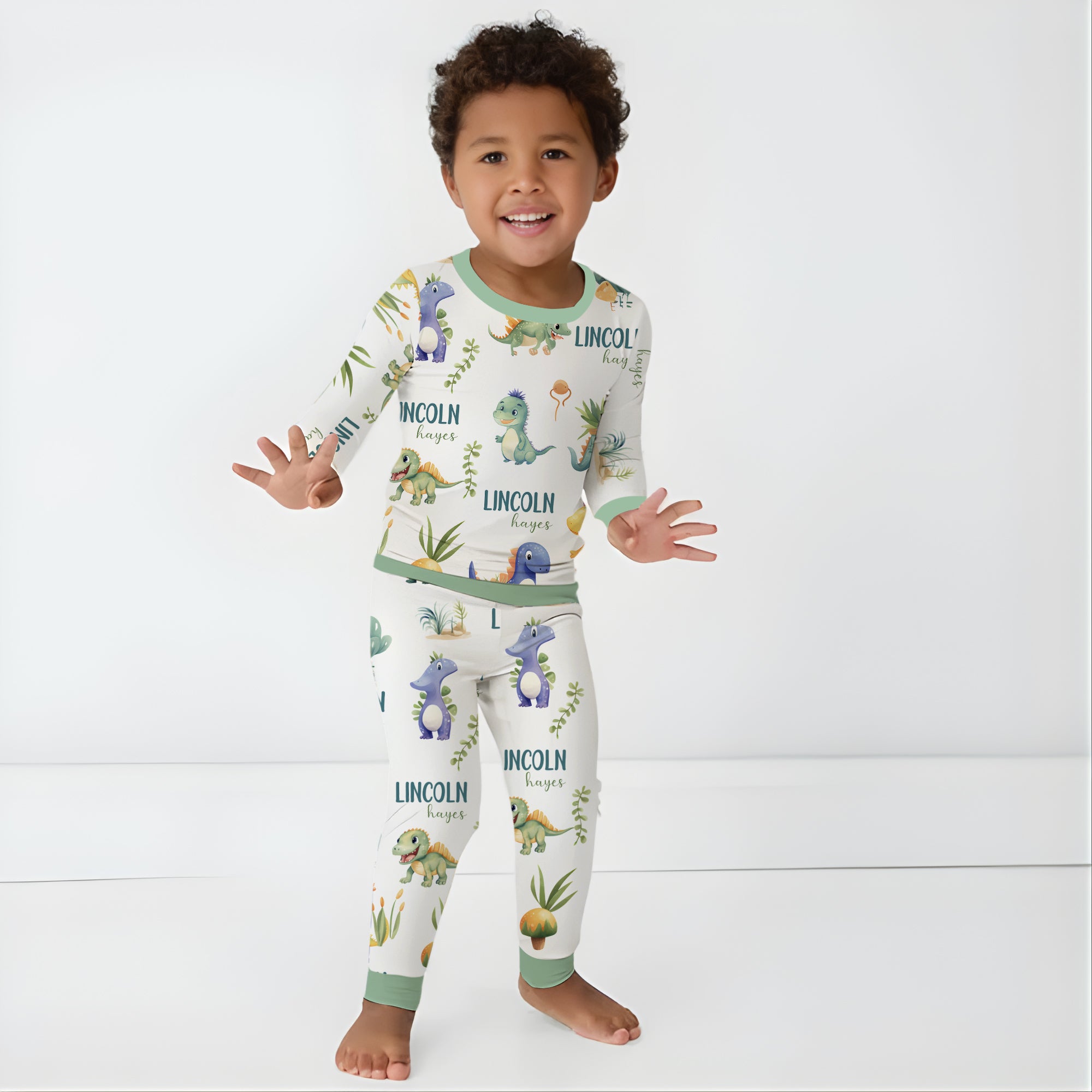 Personalized Pajama Set in Dinosaur Boy