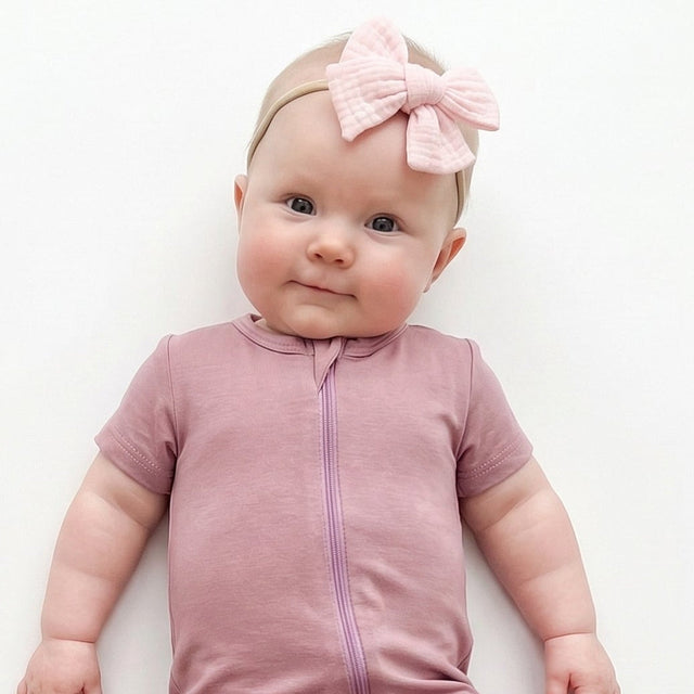 Tiny Bow in Peach