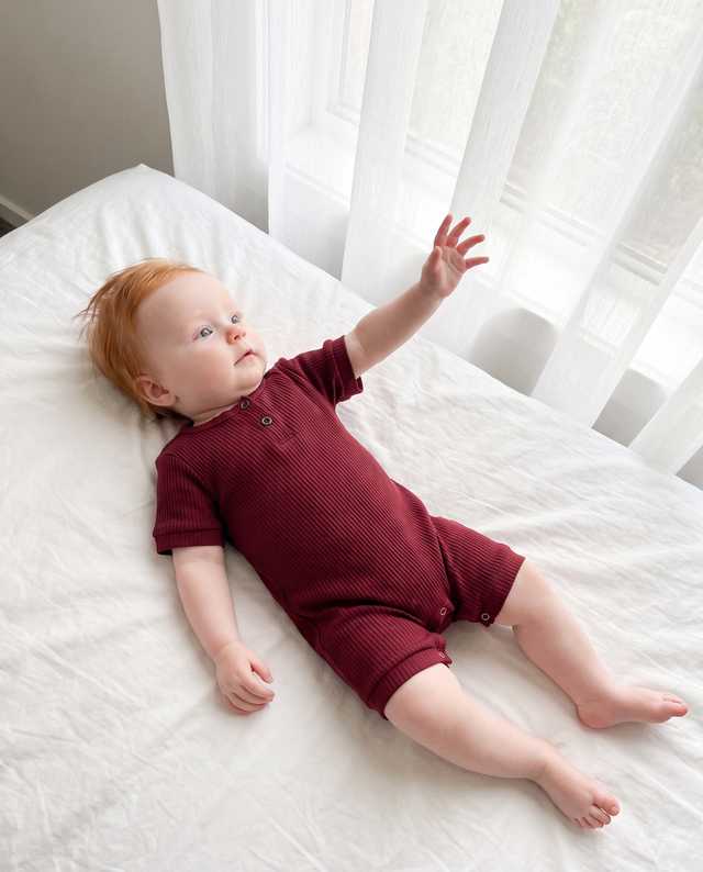 Ribbed Short-sleeved Snap Romper in Red Wine