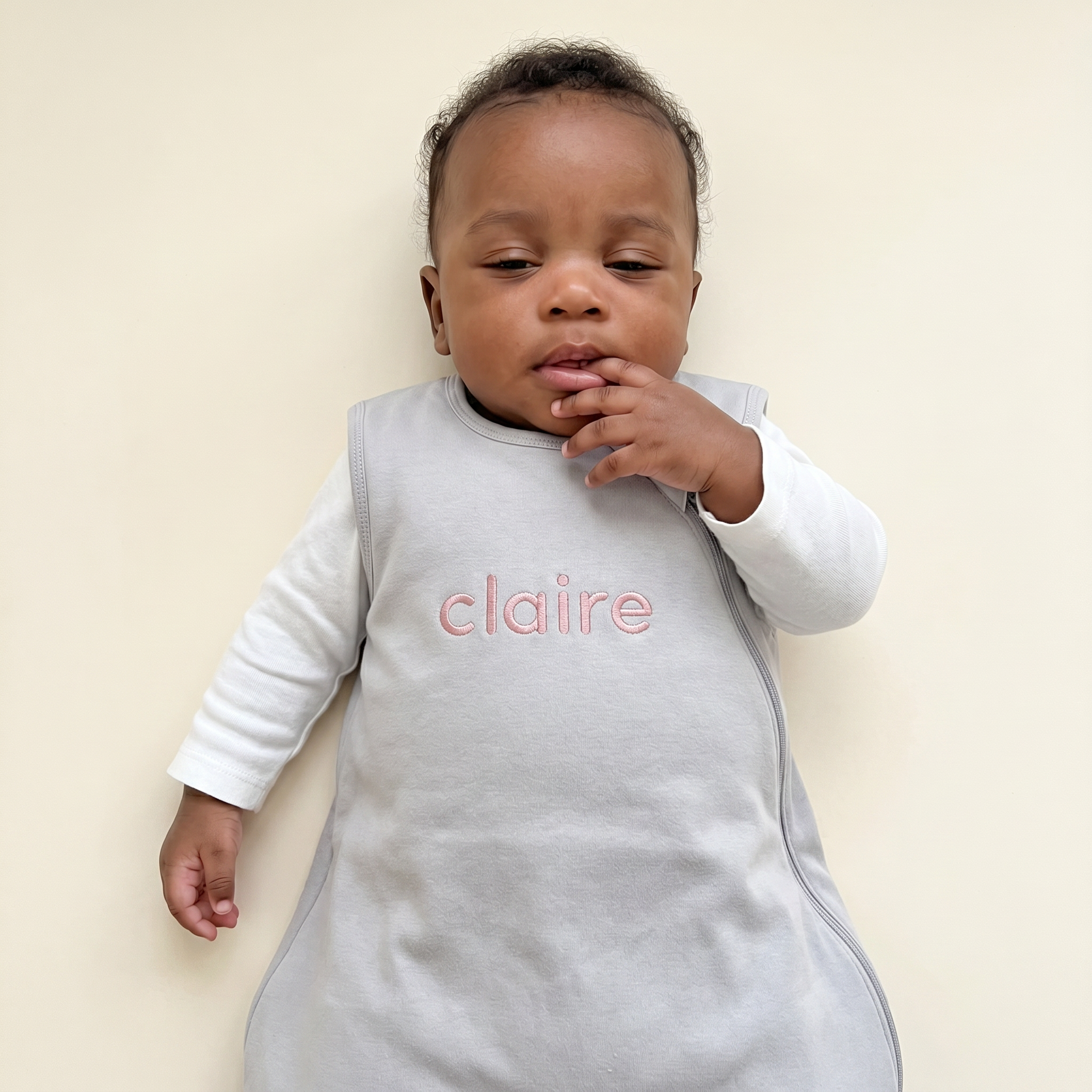 Embroidered Sleep Bag in Gray 0.5 TOG