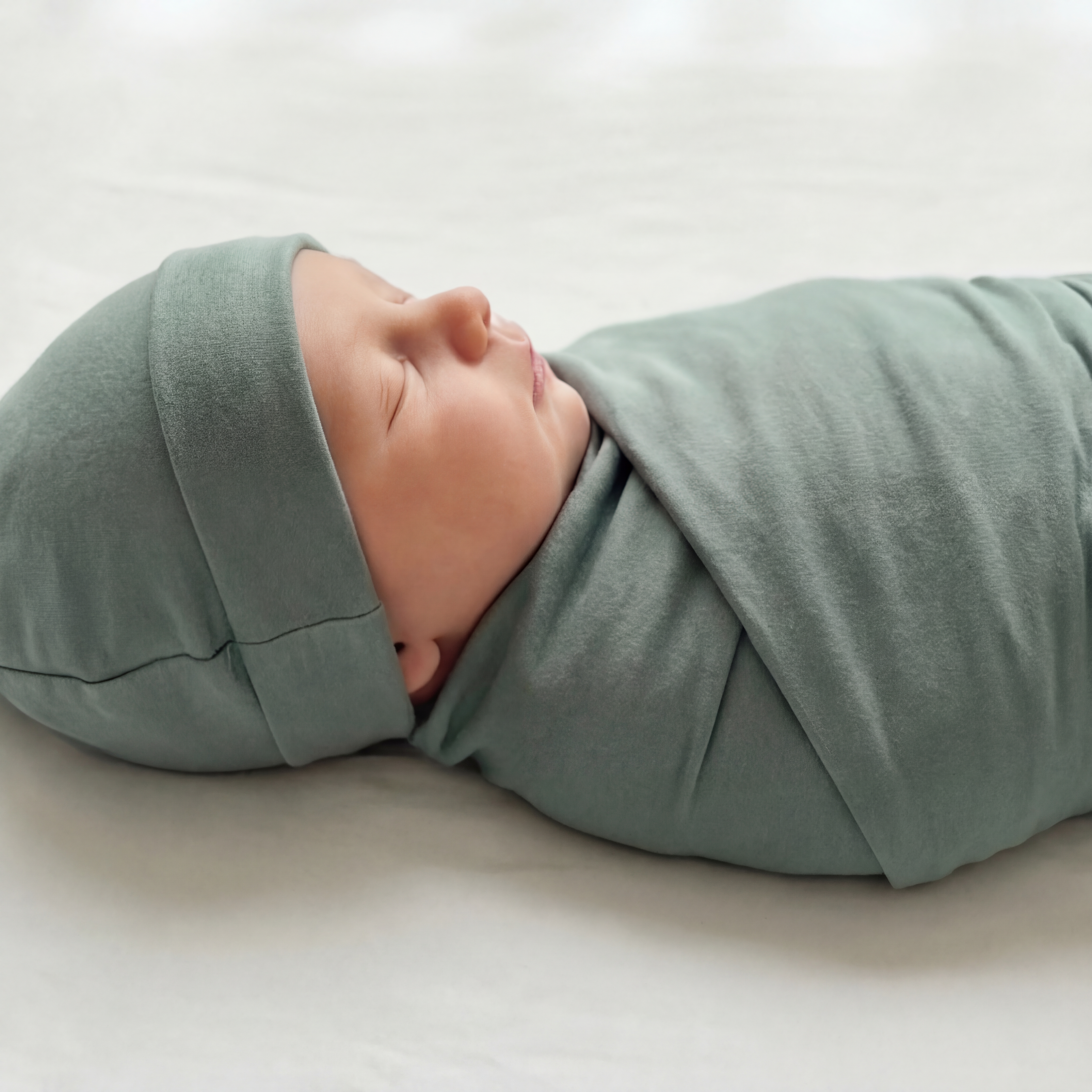 Swaddle with Hat Set in Mist Blue