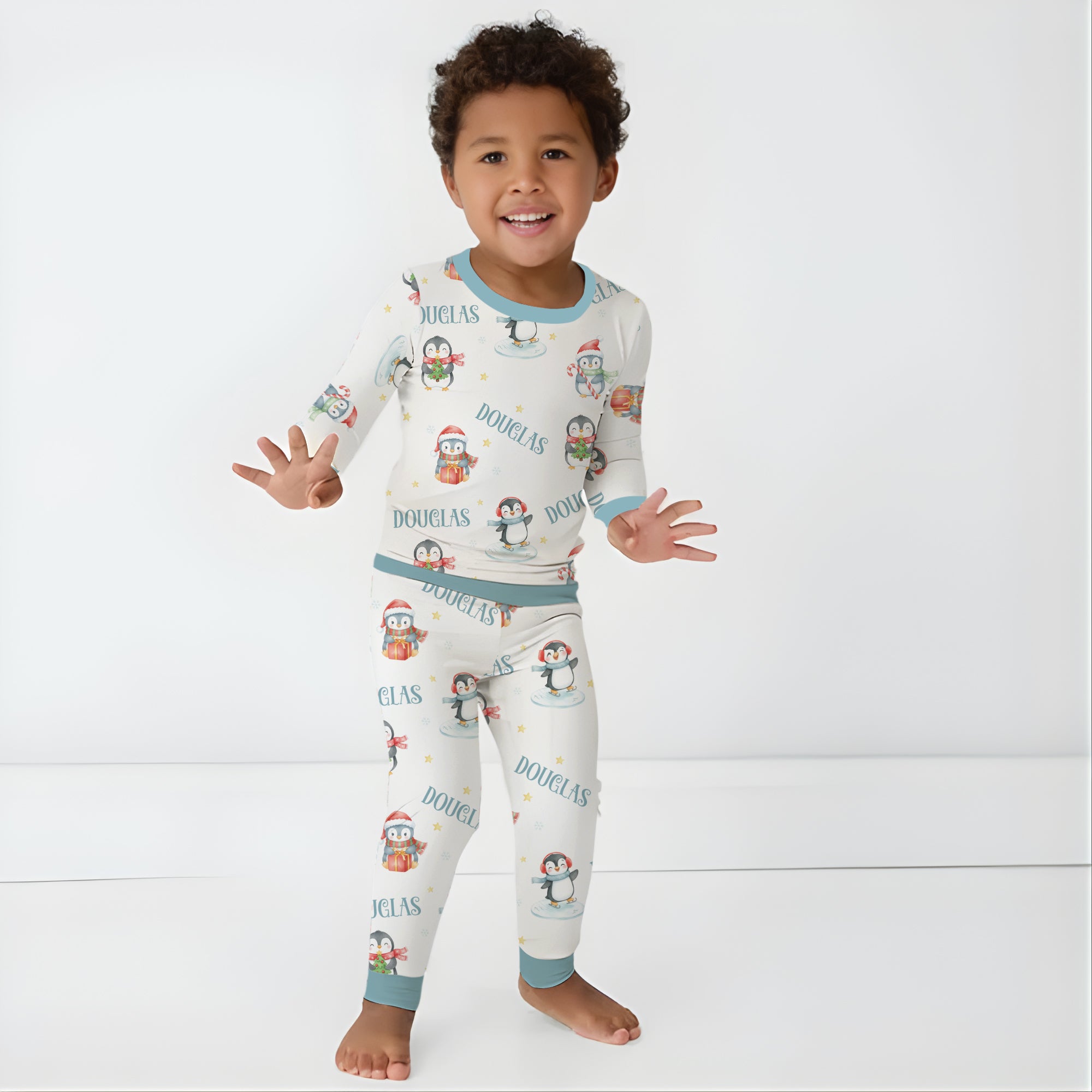 Personalized Pajama Set in Snow Penguin